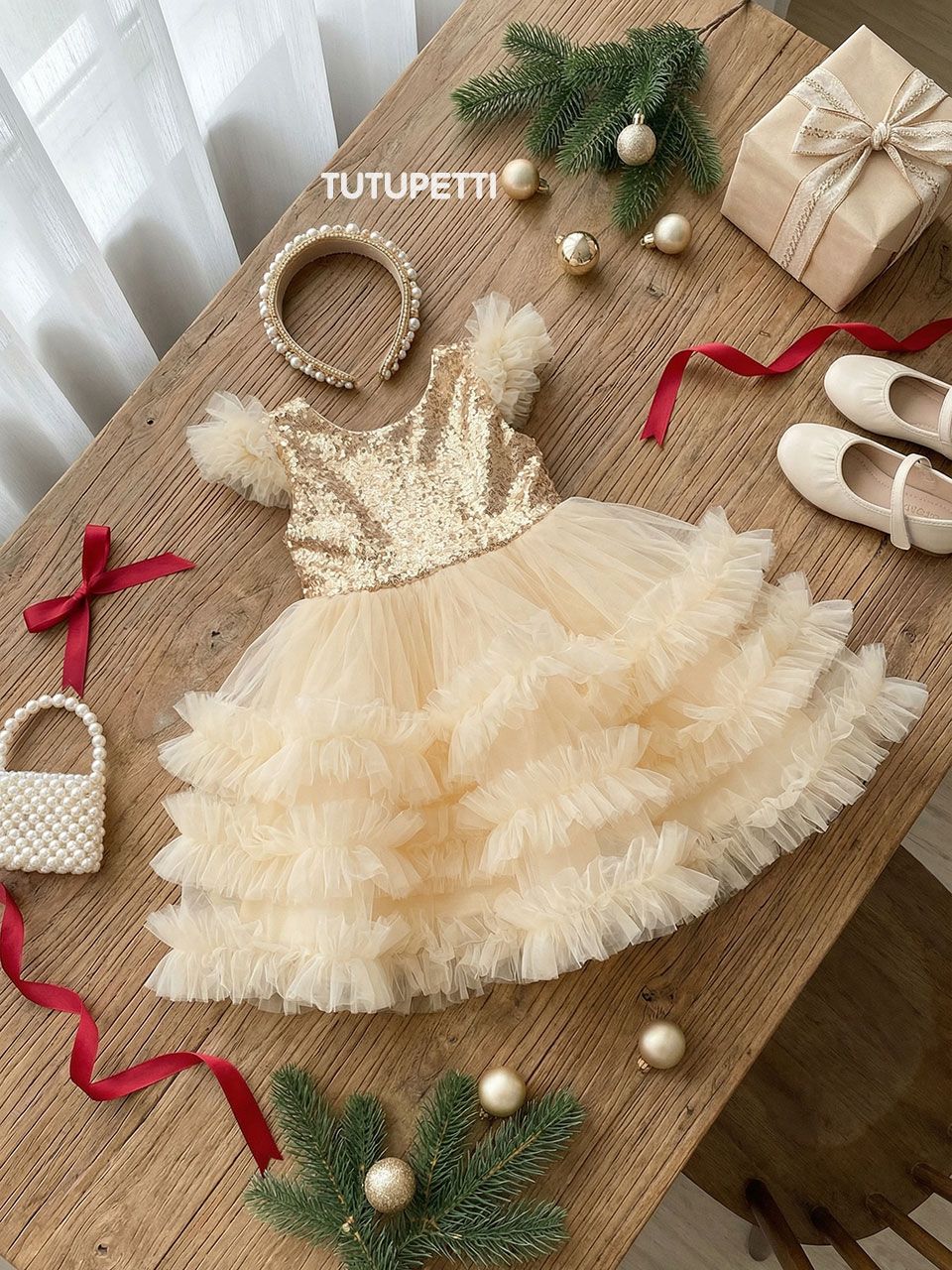  P25_267. Đầm Công Chúa Kim Sa Vàng 