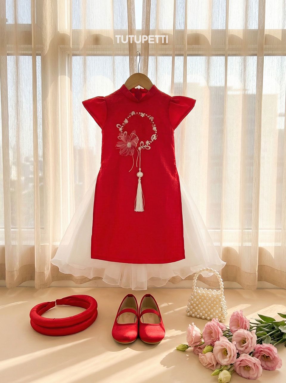  AD25_26. Áo Dài Đính Ngọc Trai Đỏ 