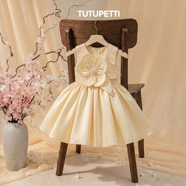  P26_01. Đầm Công Chúa Hoa Đào Vàng 