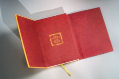 [Ấn bản đặc biệt 35] Truyện Kiều hội bản (Họa tiết rồng thêu trên vải gấm)