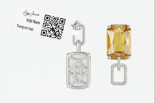 Hoa Tai Nữ Kya Jewel Pha Lê Swarovski Vuông Vàng Nhạt SE64