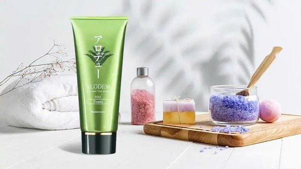 Sữa Rửa Mặt Và Tẩy Trang Naris Alodew Ex Mild Foam 100G