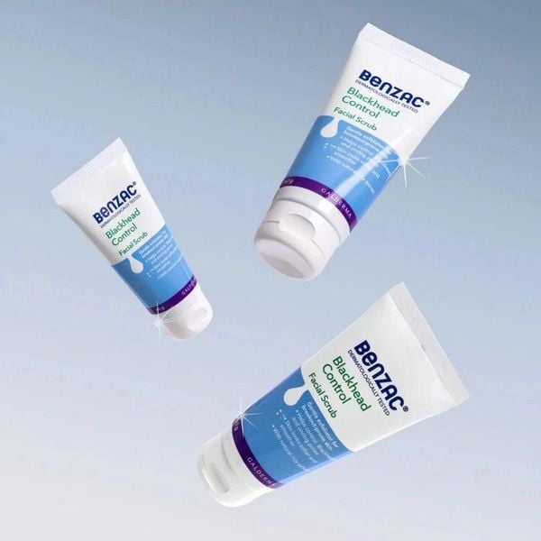 Sữa rửa mặt tẩy TB chết giúp làm sạch mụn đầu đen - Blackhead Control Scrub 60g