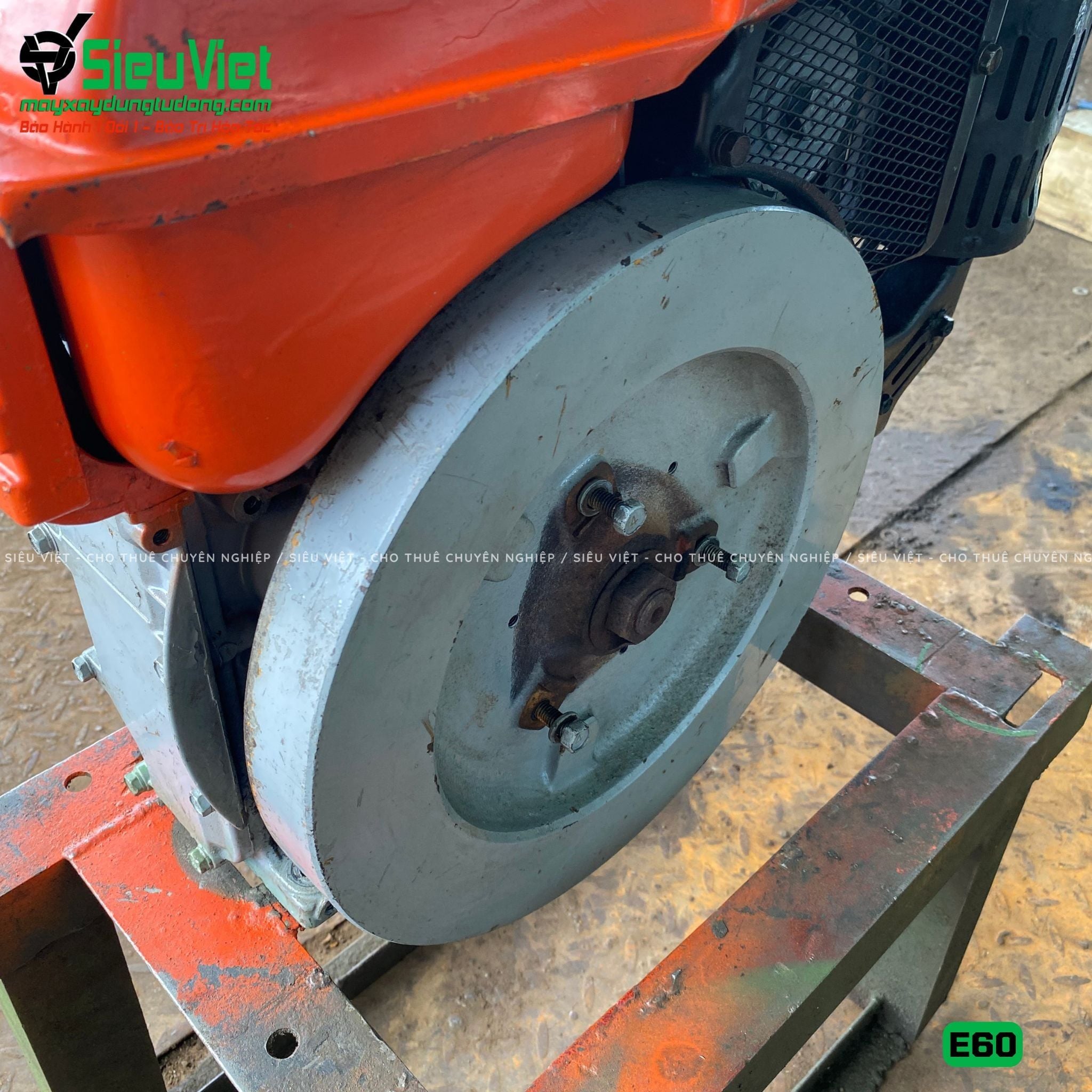 (Cũ) Động cơ diesel Kubota E60 Nhật Bản