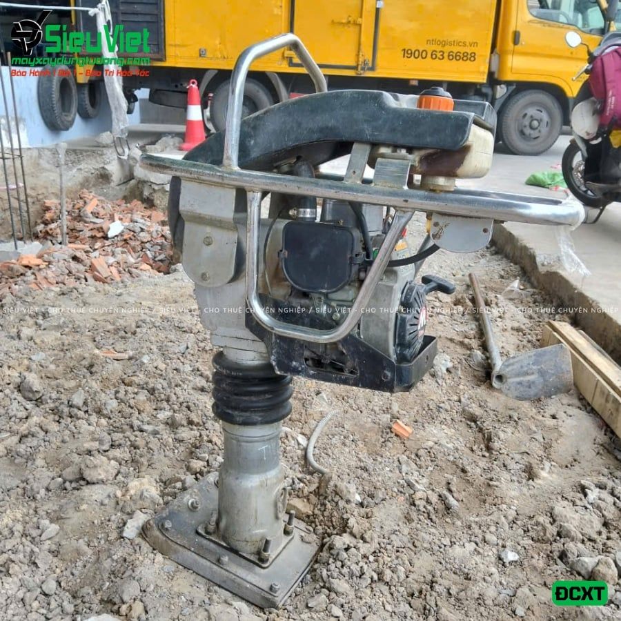 Thuê Tháng Máy đầm cóc DC6 55-65kg (Xăng)