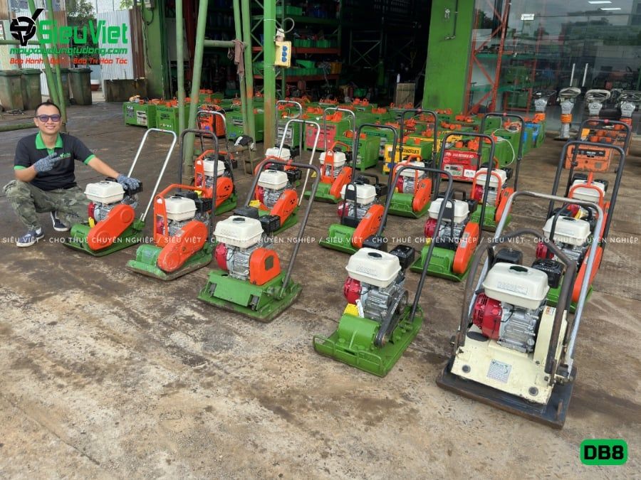 Thuê Ngày Máy đầm bàn DB8 75-100Kg (Xăng)