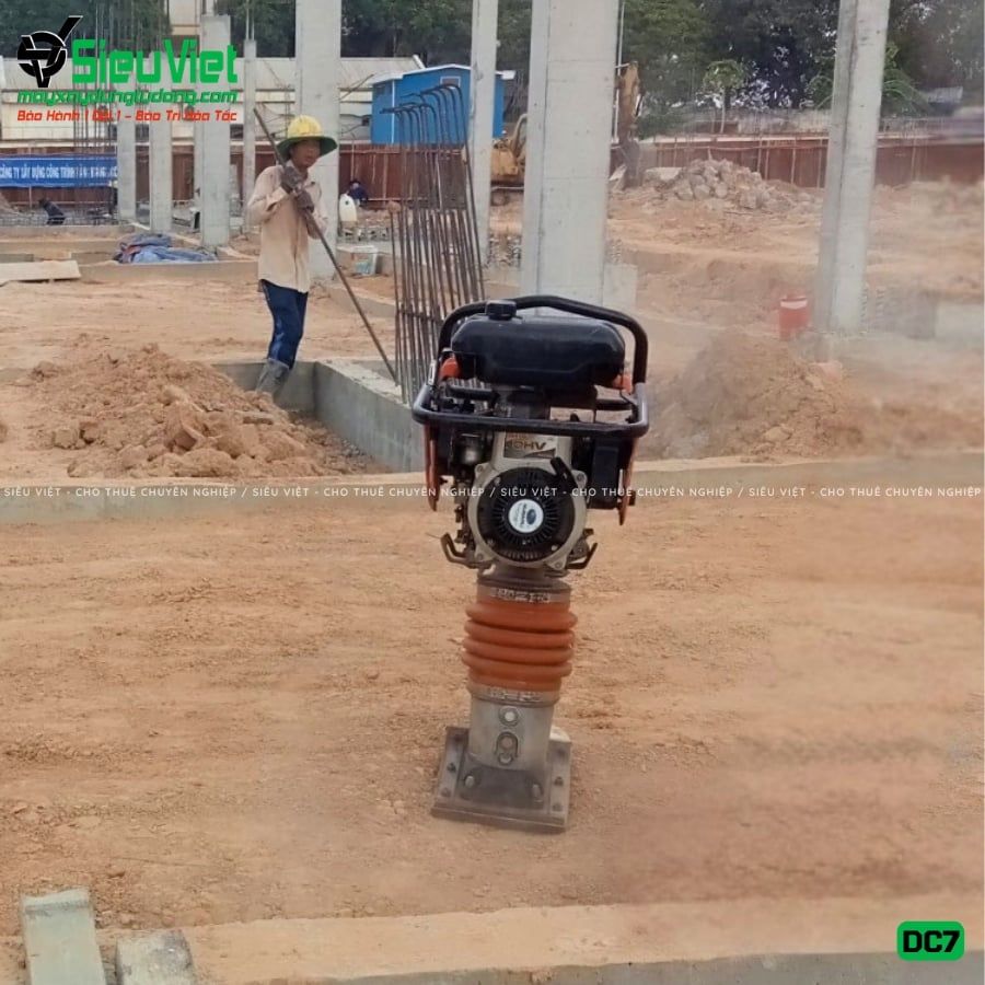 Thuê Ngày Máy đầm cóc DC7 70-80kg (Xăng)