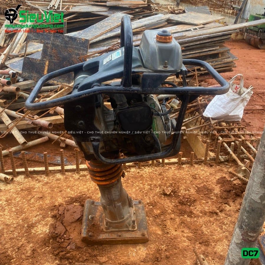 Thuê Tháng Máy đầm cóc DC7 70-80kg (Xăng)