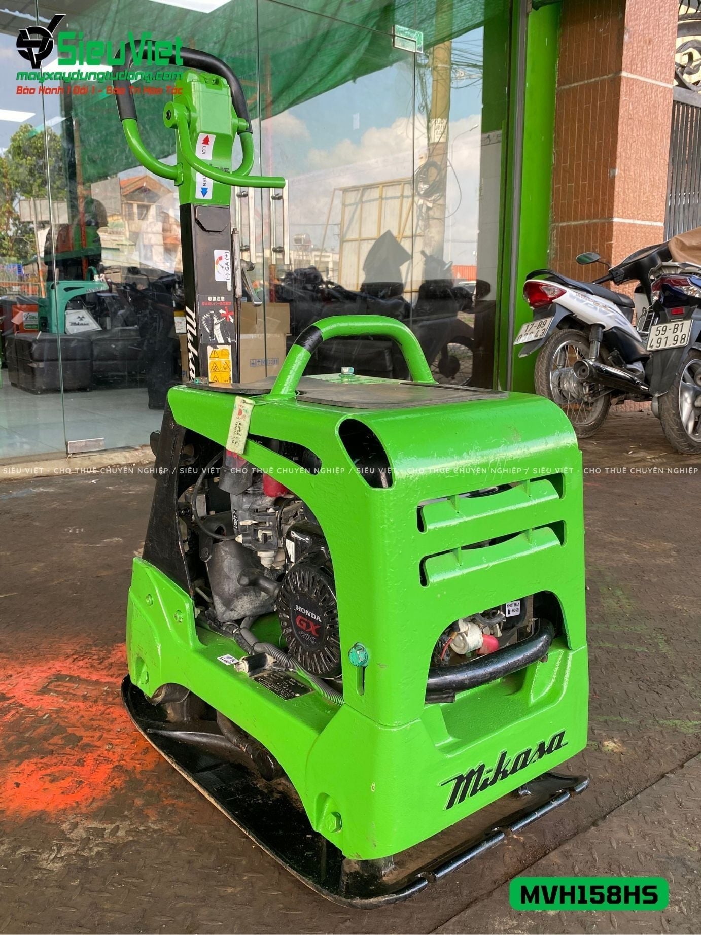 Thuê Ngày Máy đầm bàn thuỷ lực DBTL12 100-250kg (Xăng)