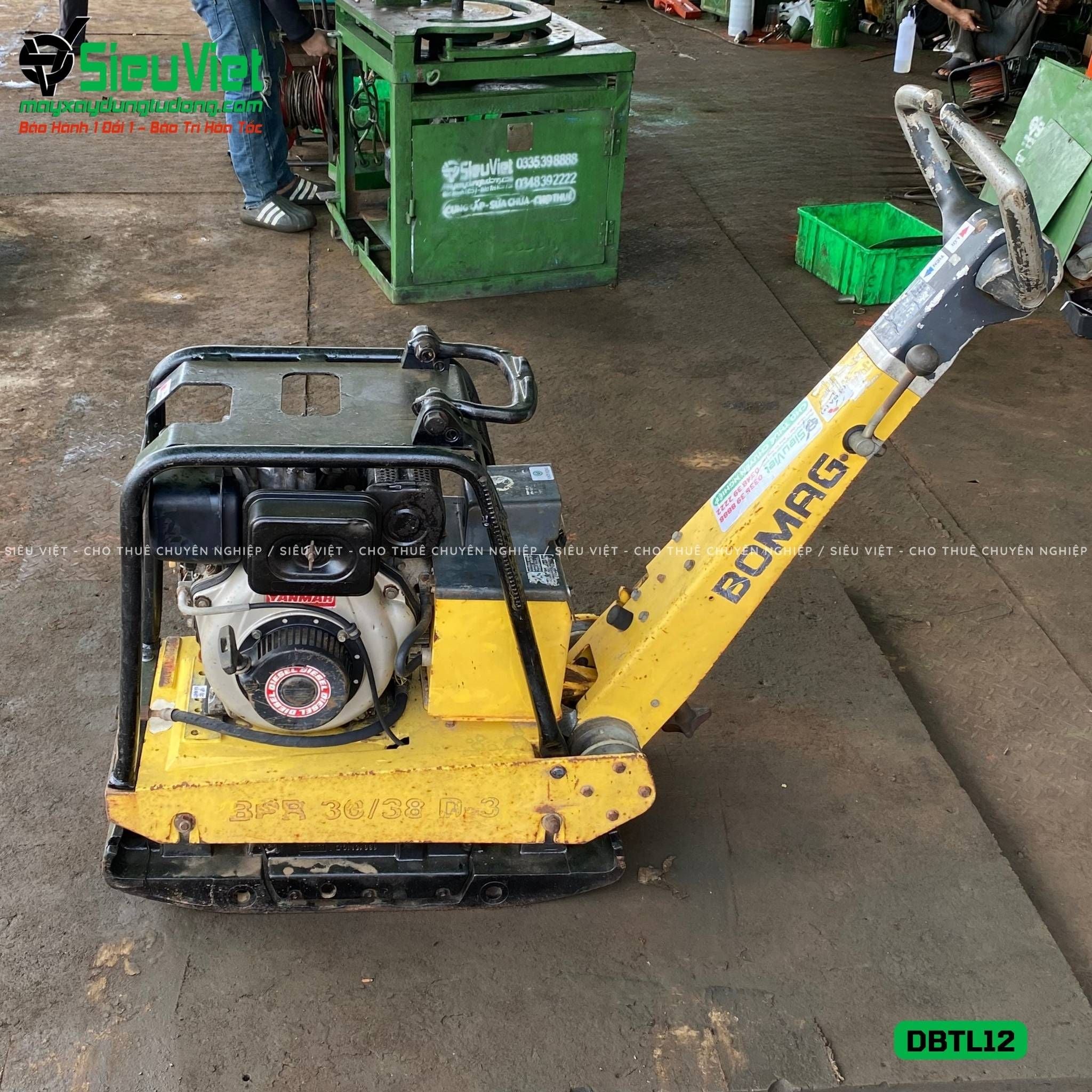 Thuê Ngày Máy đầm bàn thuỷ lực DBTL12 100-250kg (Xăng)