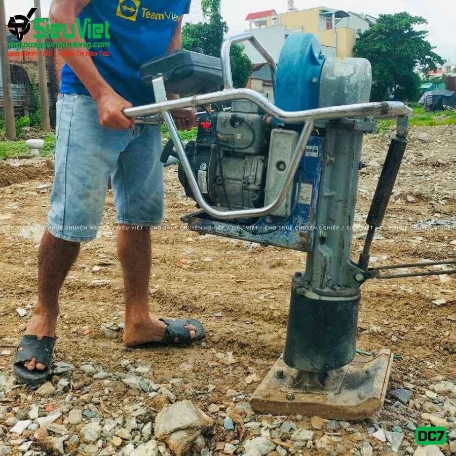 Thuê Ngày Máy đầm cóc DC7 70-80kg (Xăng)