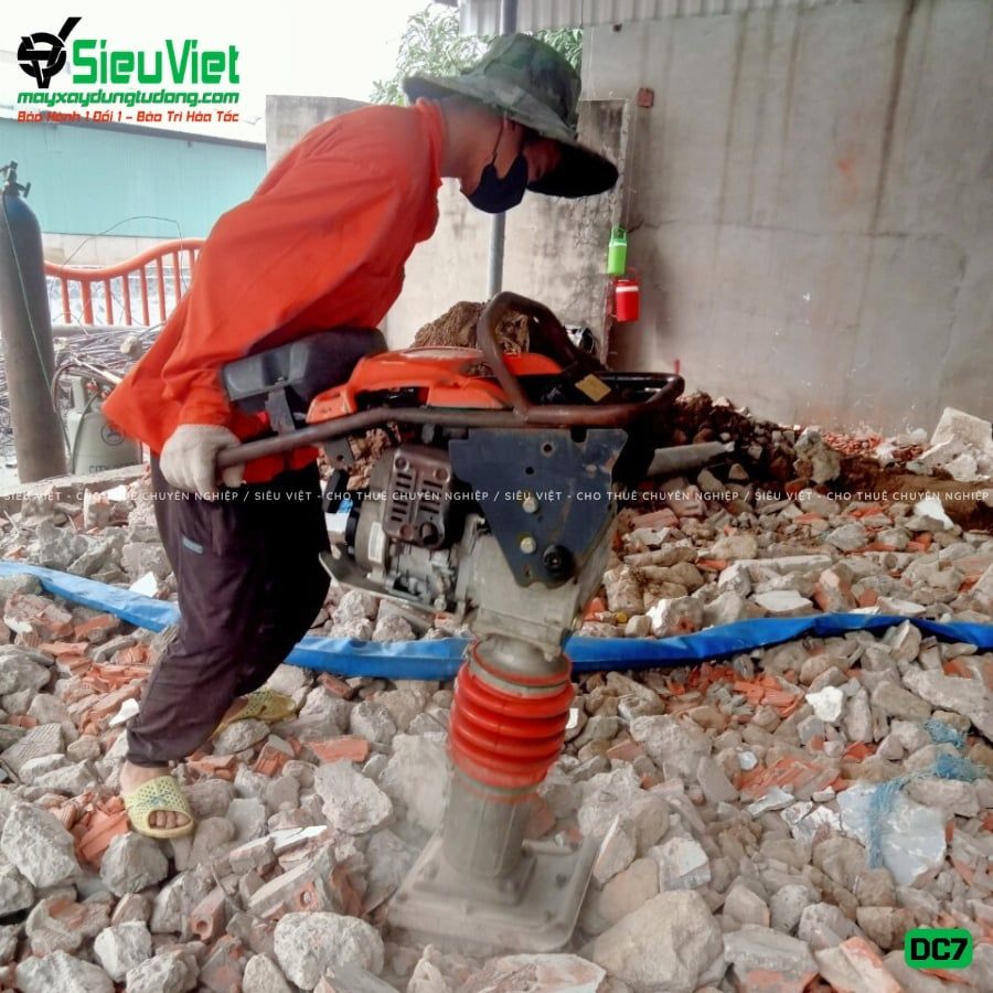 Thuê Tháng Máy đầm cóc DC7 70-80kg (Xăng)