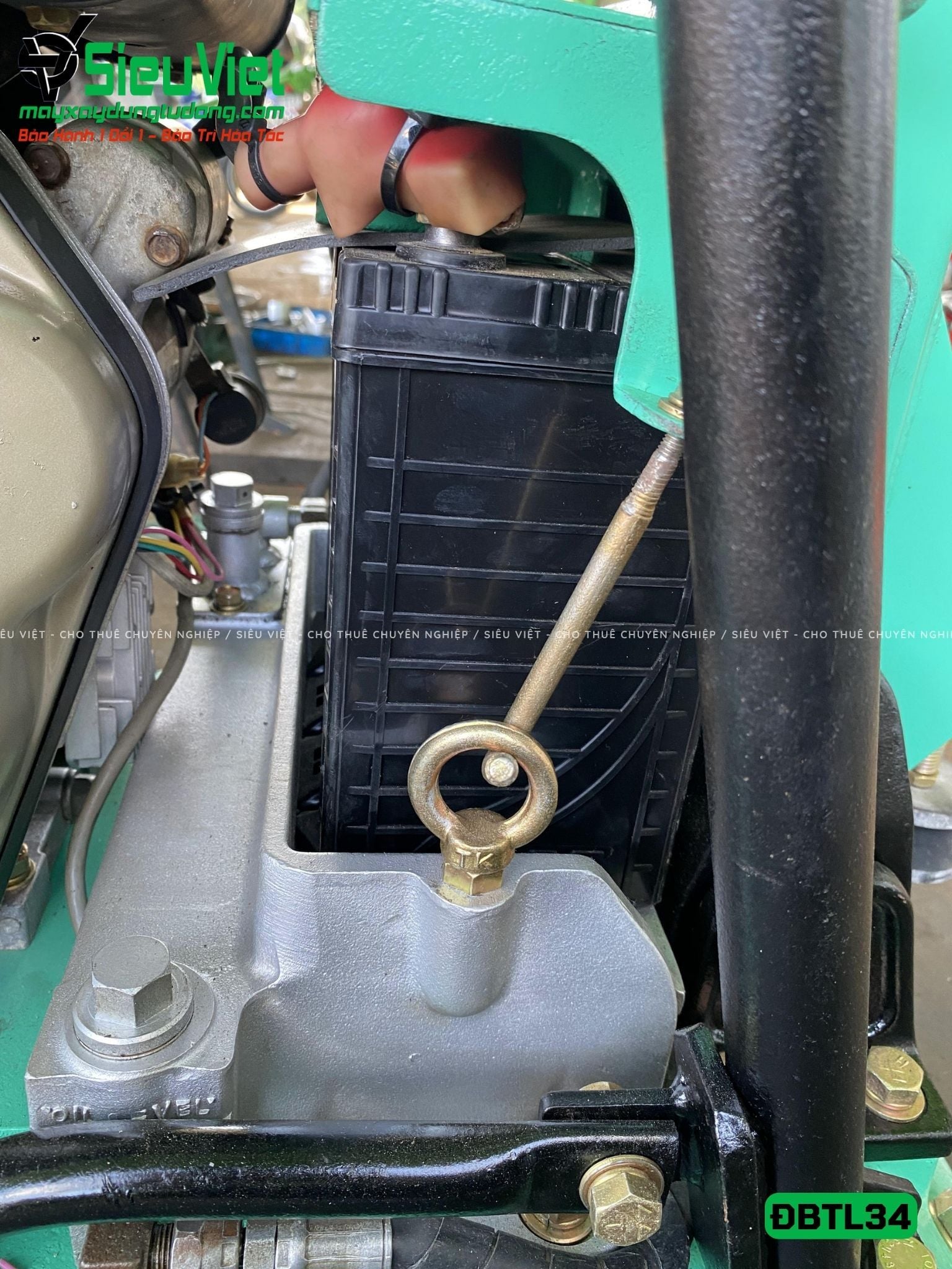 Cũ, Loại 2 - Máy đầm bàn thuỷ lực DBTL34 300-400Kg - Dầu Diesel