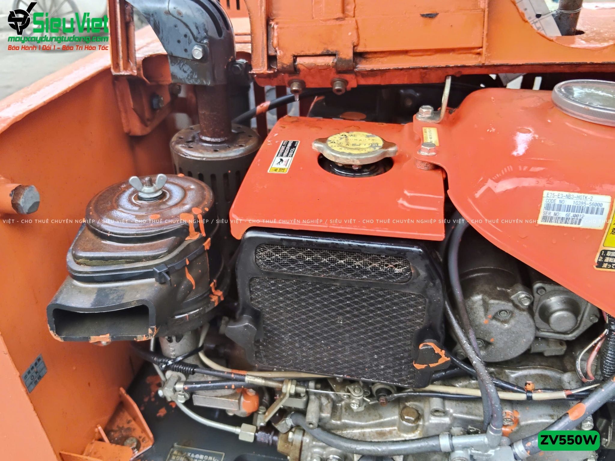 Xe lu rung dắt tay 620Kg Hitachi ZV550W Nhật Bản (11220)