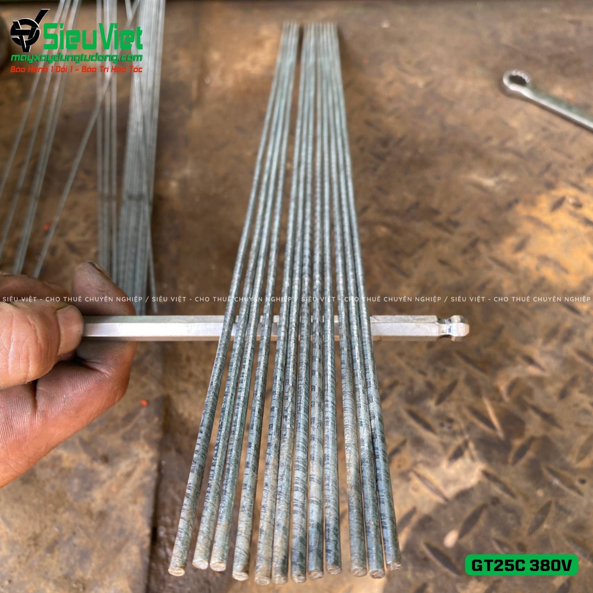 Máy duỗi cắt sắt tự động GT25C, máng dài 4.5m (Điện 380V)