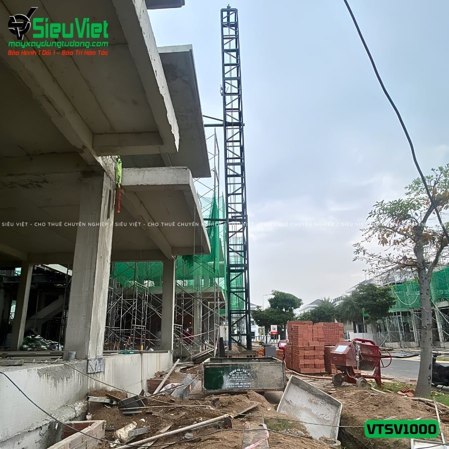 Vận thăng nâng hàng 1000kg cao 12m (Điện 380V, 3 phase)