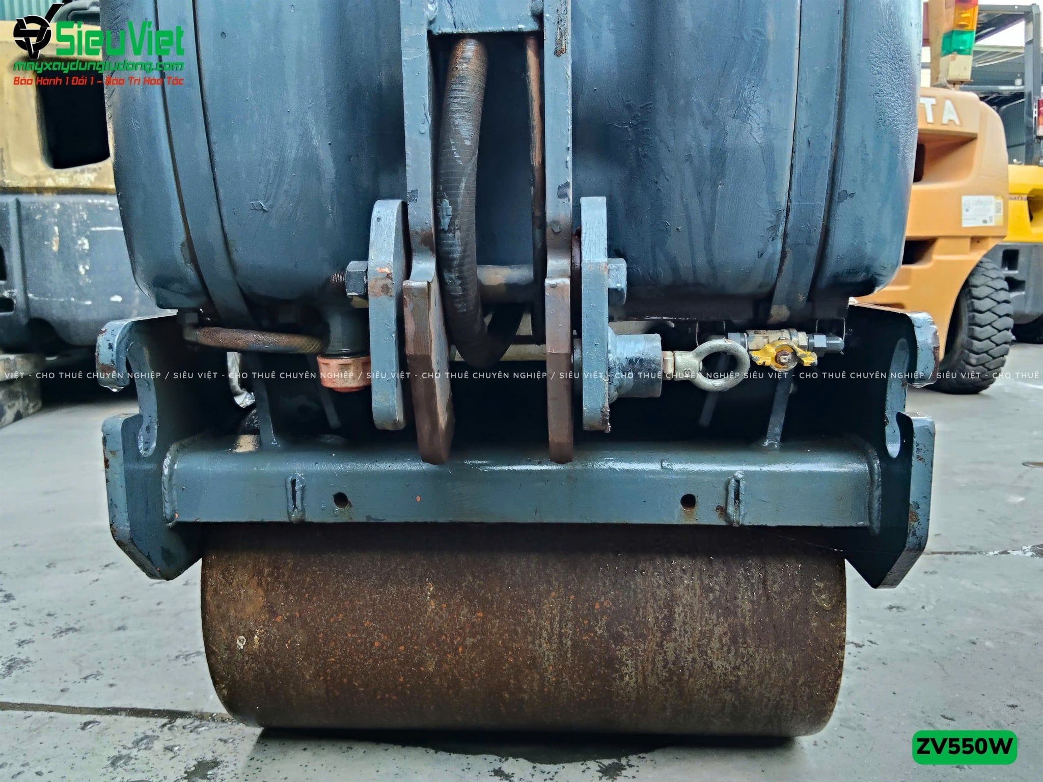 Xe lu rung dắt tay 620Kg Hitachi ZV550W Nhật Bản (11217)