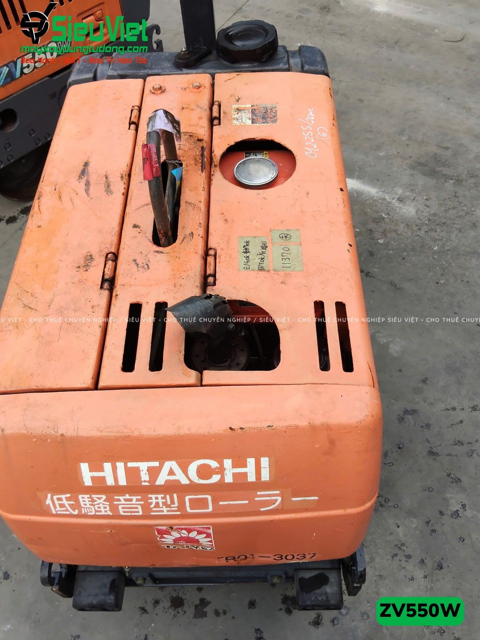 Xe lu rung dắt tay 620Kg Hitachi ZV550W Nhật Bản (11370)
