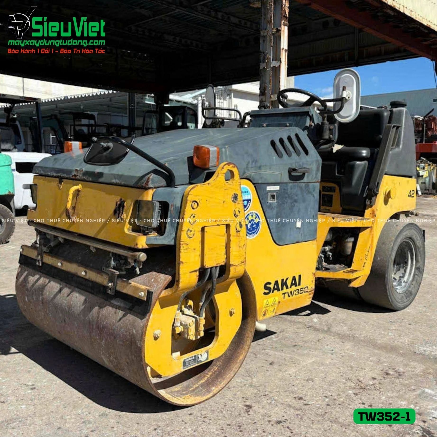 Xe lu rung nhỏ 2.5 tấn Sakai TW352-1 Nhật Bản (20156)