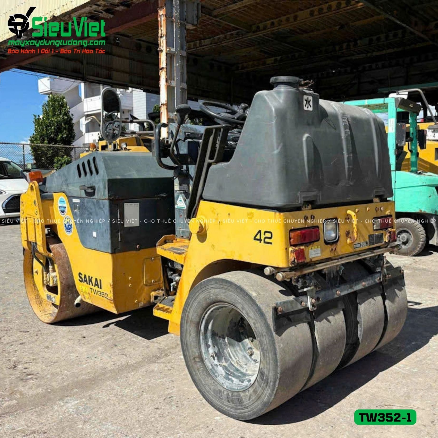 Xe lu rung nhỏ 2.5 tấn Sakai TW352-1 Nhật Bản (20156)