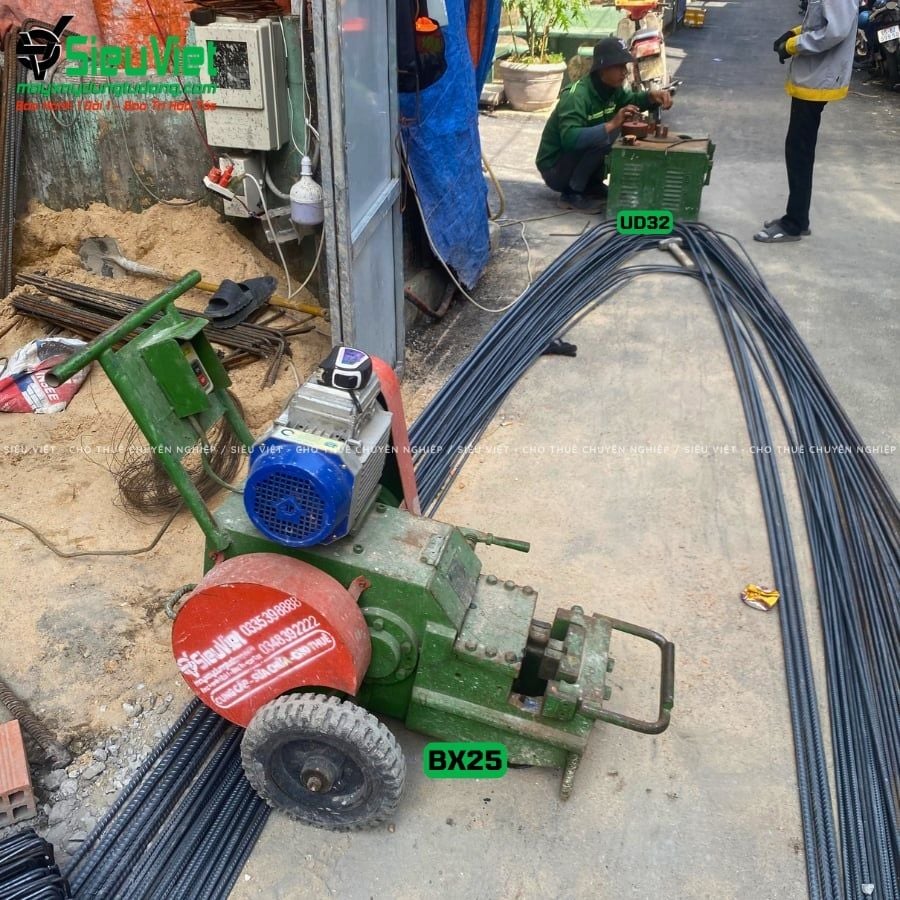 Thuê Ngày Máy cắt sắt phi 10-28 BX22, BX25, BX28 - Điện 220V, Dân dụng