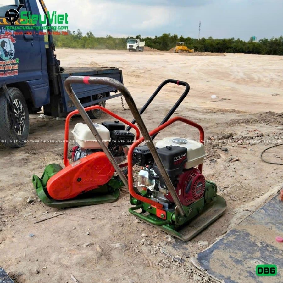 Thuê Tháng Máy đầm bàn DB6 50-70Kg (Xăng)