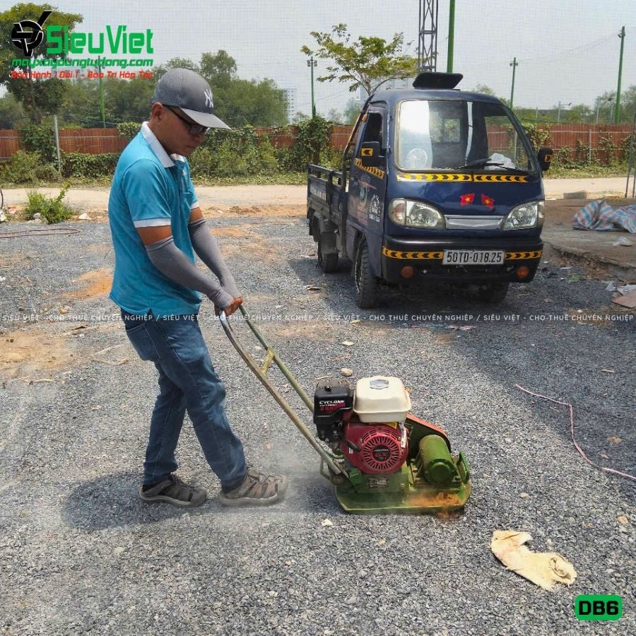 Thuê Tháng Máy đầm bàn DB6 50-70Kg (Xăng)