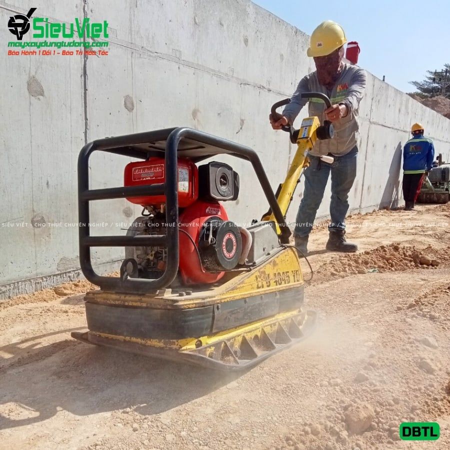 Thuê Tháng Máy đầm bàn thuỷ lực DBTL34 300-400Kg (Dầu Diesel)