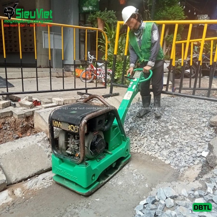 Thuê Tháng Máy đầm bàn thuỷ lực DBTL34 300-400Kg (Dầu Diesel)