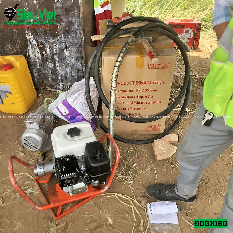 Động cơ đầm dùi xăng (Kèm khung xoay) GX160