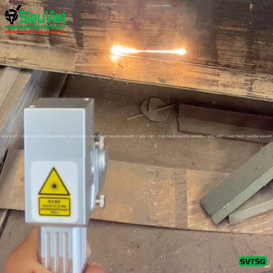 Thuê Tháng Máy laser tẩy gỉ sắt SVTGS - Công suất 1500-3000W
