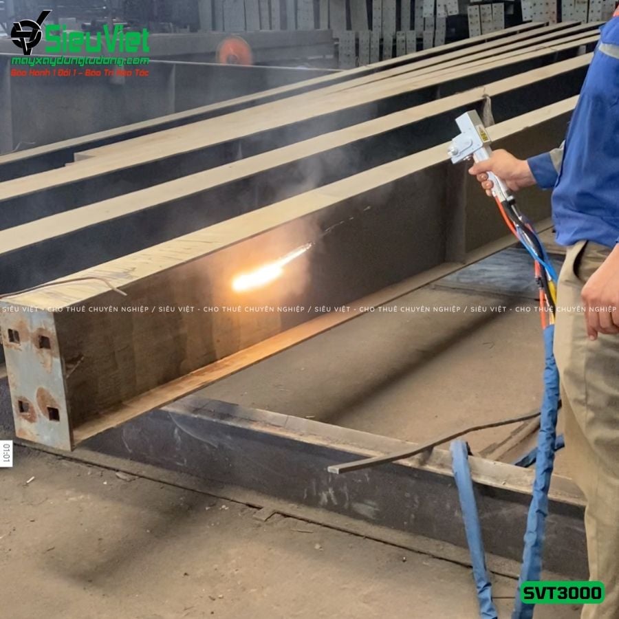 Máy laser tẩy gỉ sắt SVT3000, Công suất 3000W - Điện 380V, 3 Pha