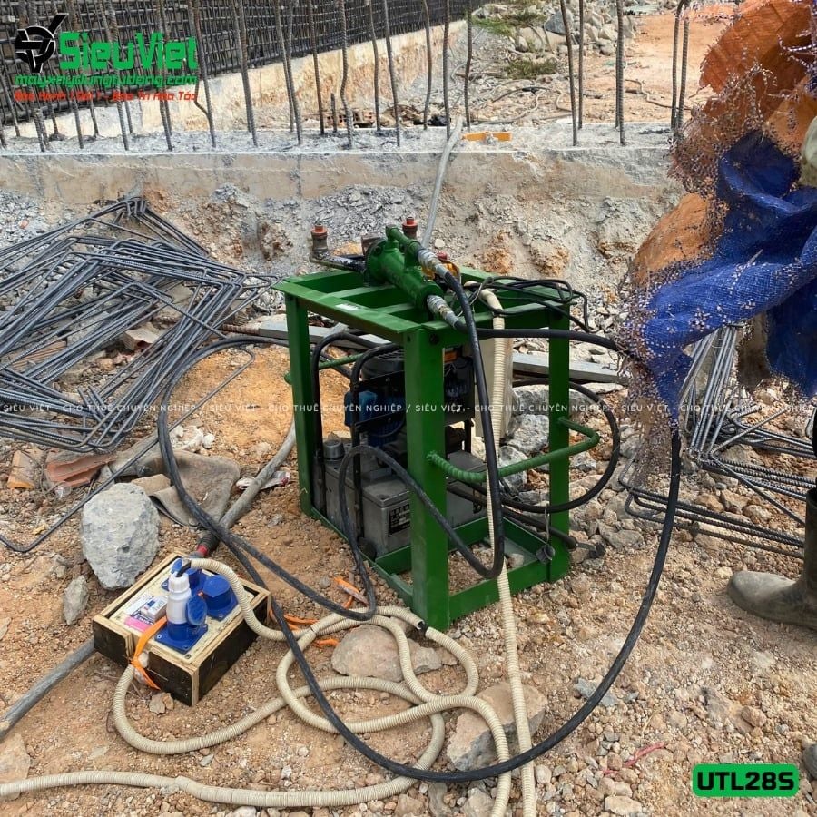 (Cũ) Máy uốn, sửa sắt cầm tay phi 25 UTL28S - Điện 220V, Dân dụng