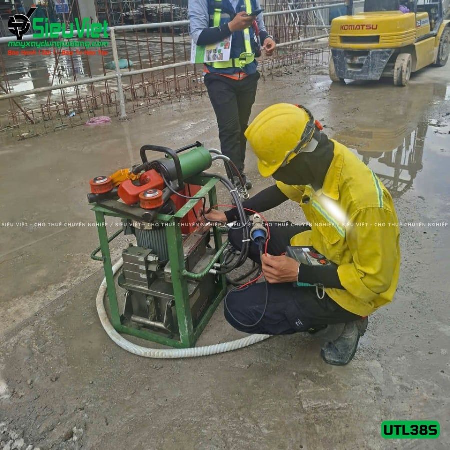 (Cũ) Máy uốn, sửa sắt cầm tay phi 36 UTL38S - Điện 220V, Dân dụng