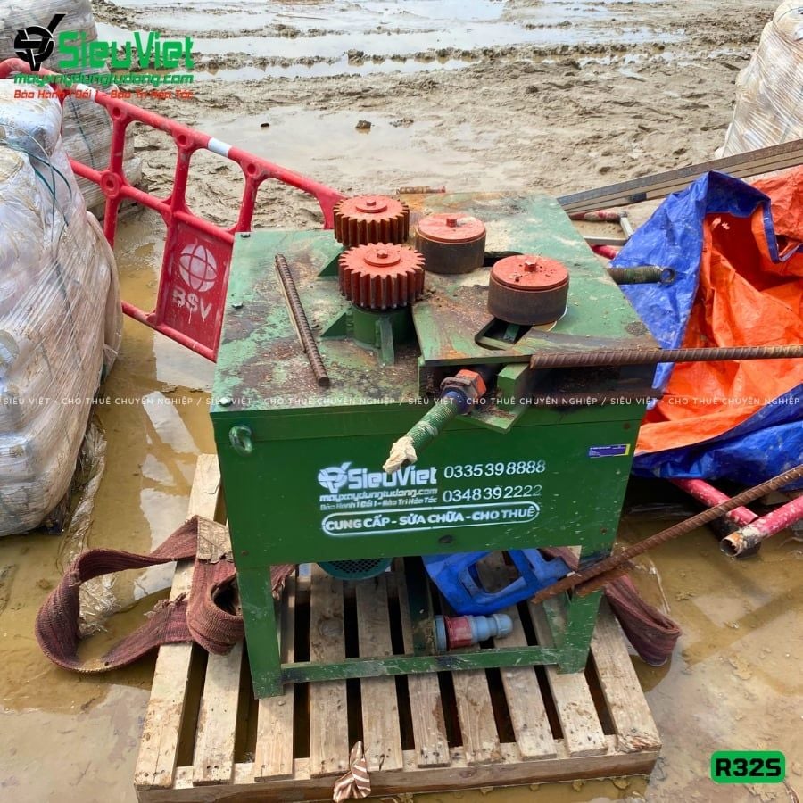 Thuê Tháng Máy uốn tròn sắt phi 10-28 R32, R32S - Điện 380V, 3 Pha