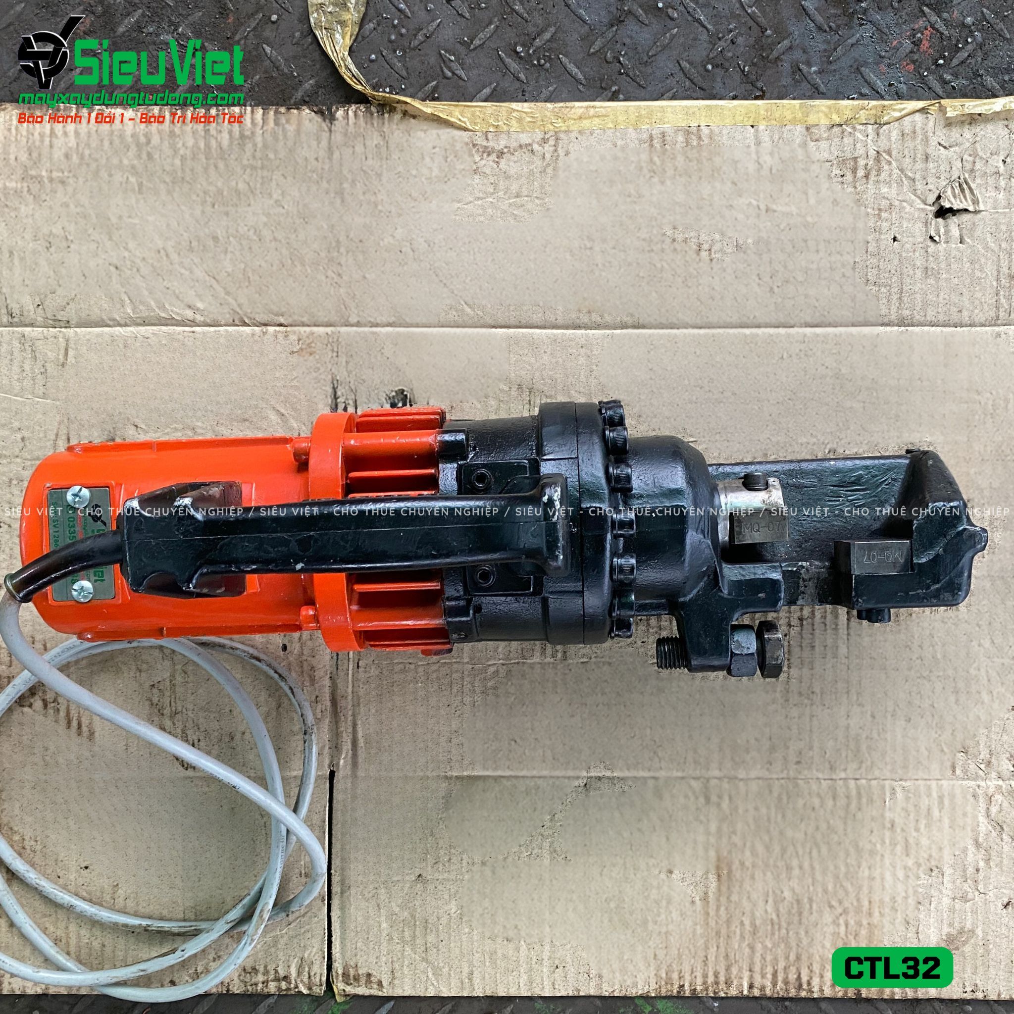 Thuê Tháng Máy cắt sắt cầm tay phi 28 CTL32 Hàn Quốc (Điện 220V, Dân dụng)