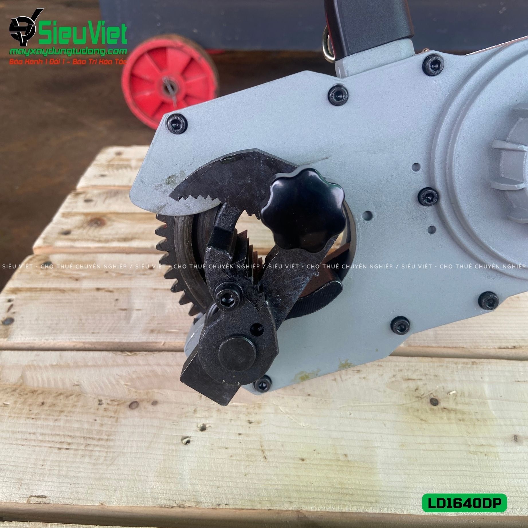 Máy siết vặn Coupler nối sắt xây dựng LD1640DP
