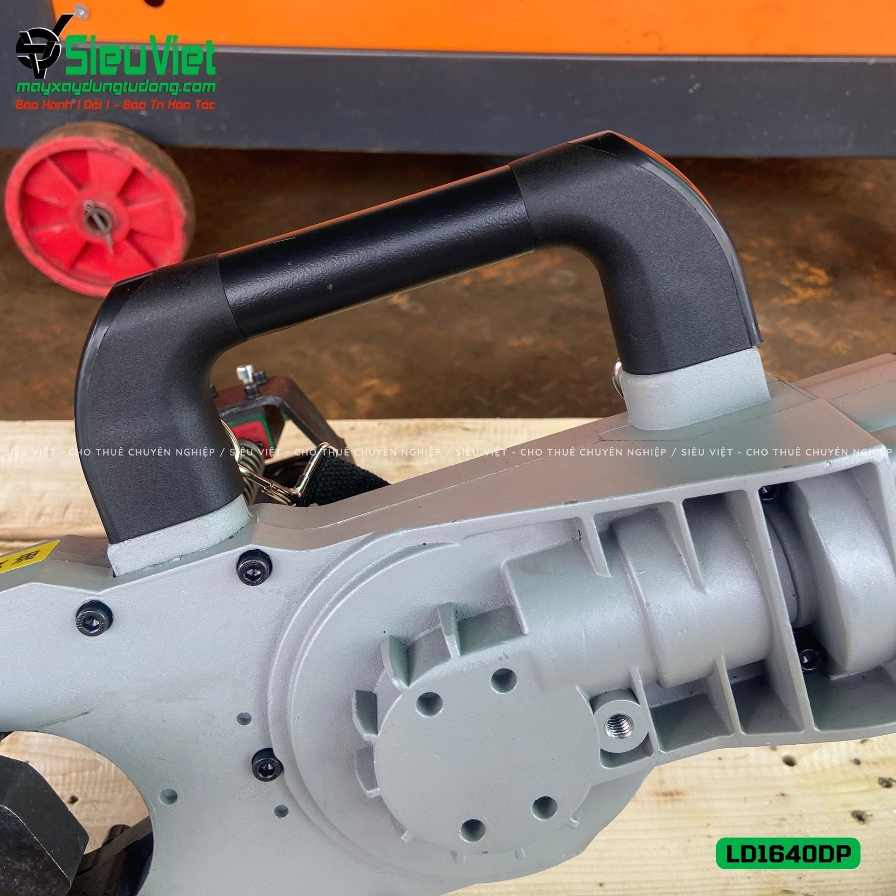 Máy siết vặn Coupler nối sắt xây dựng LD1640DP