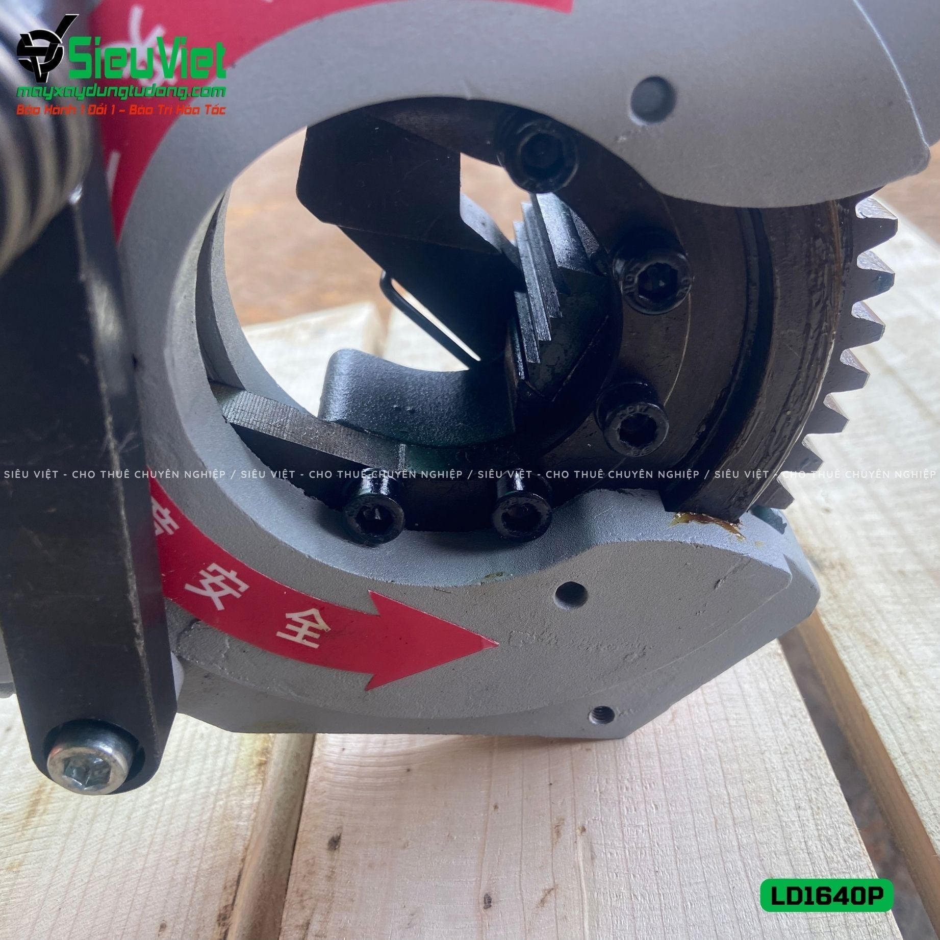 Máy siết vặn Coupler nối sắt xây dựng LD1640P