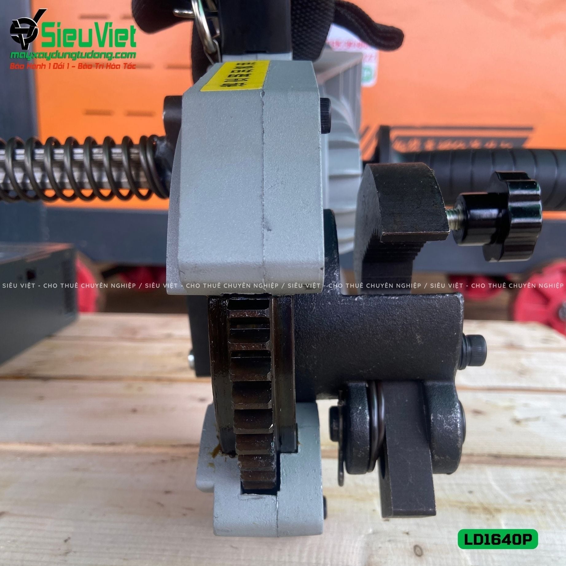 Máy siết vặn Coupler nối sắt xây dựng LD1640P
