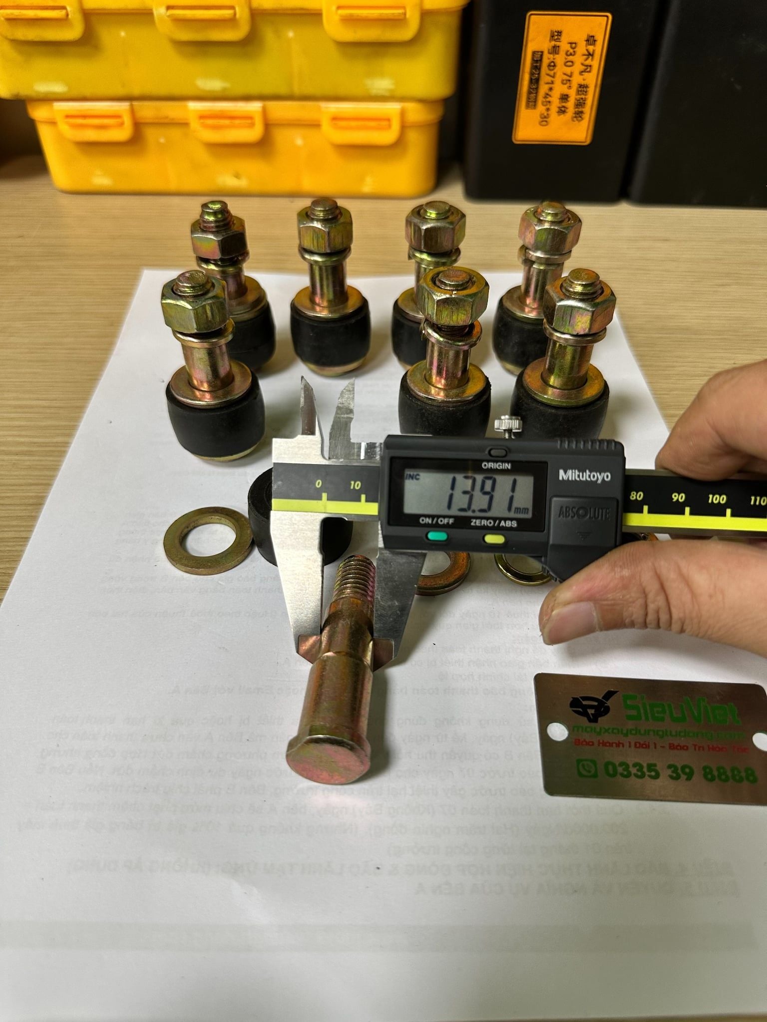 Ốc khớp nối trục hộp số và mô tơ vận thăng VTSV1000 (S)