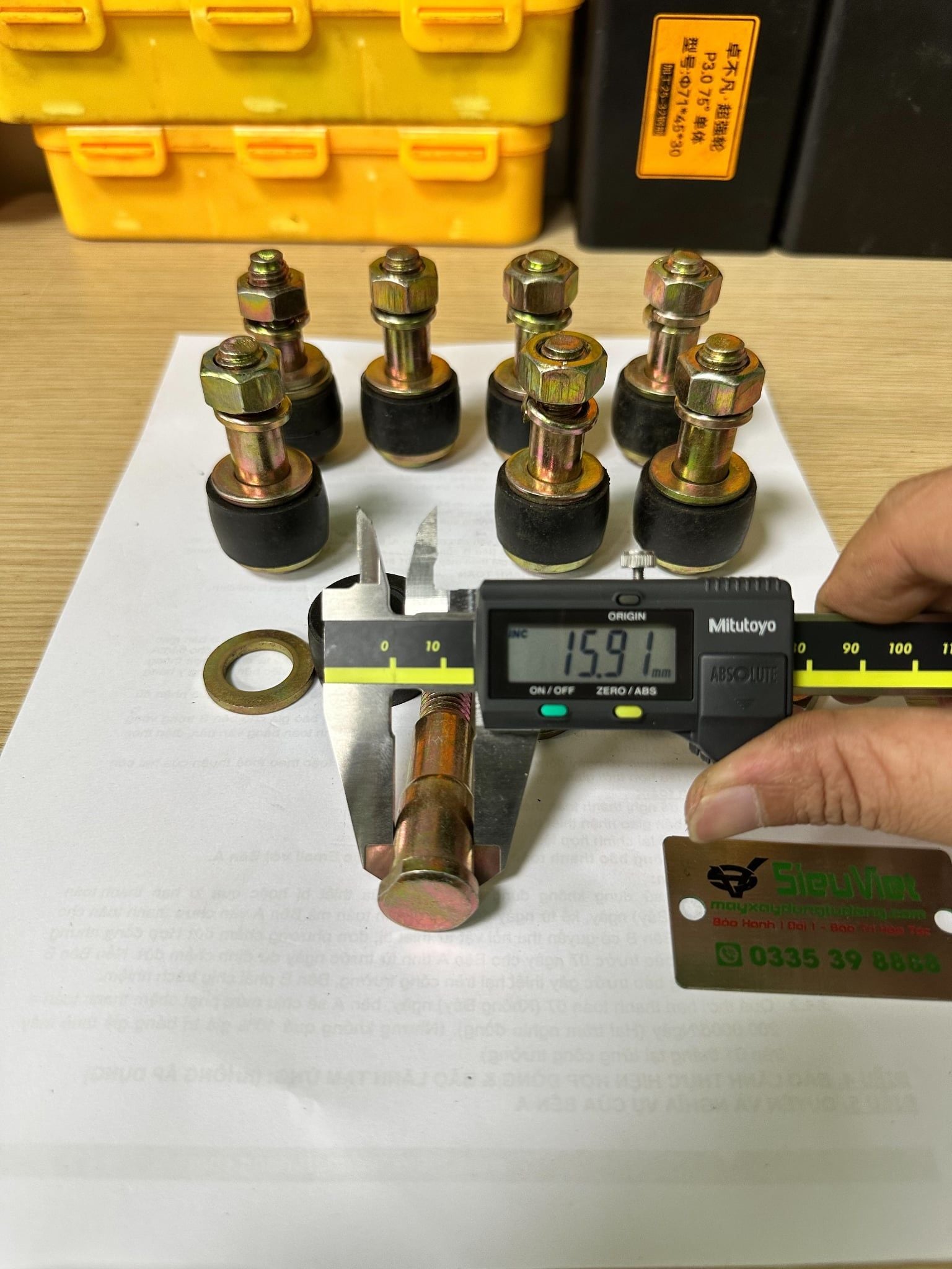 Ốc khớp nối trục hộp số và mô tơ vận thăng VTSV1000 (S)