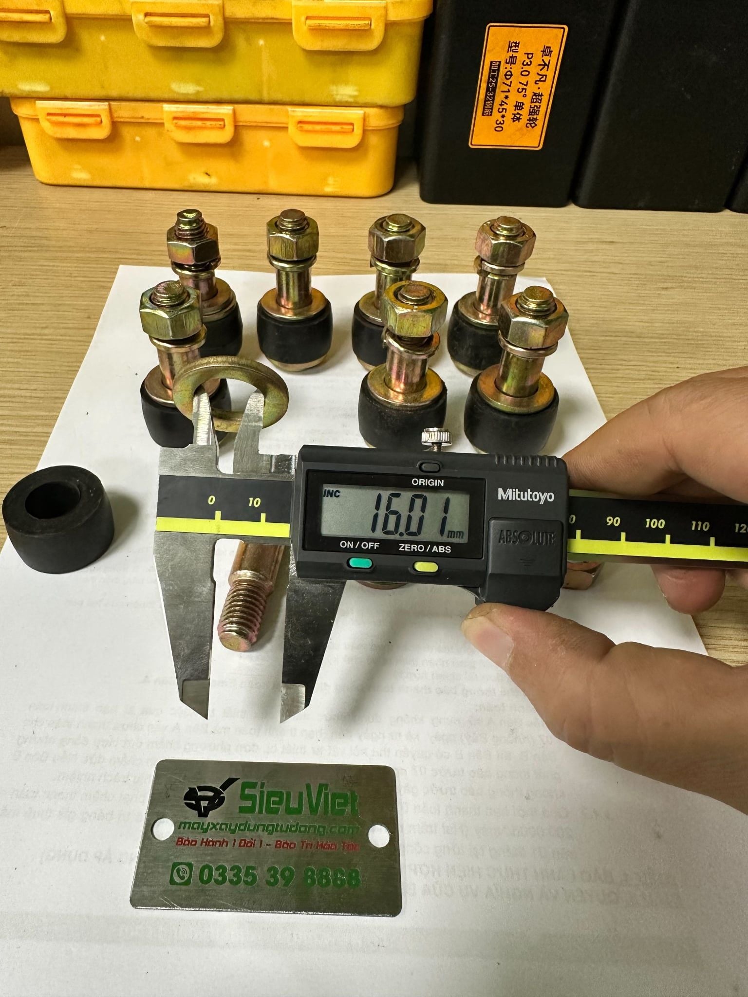 Ốc khớp nối trục hộp số và mô tơ vận thăng VTSV1000 (S)