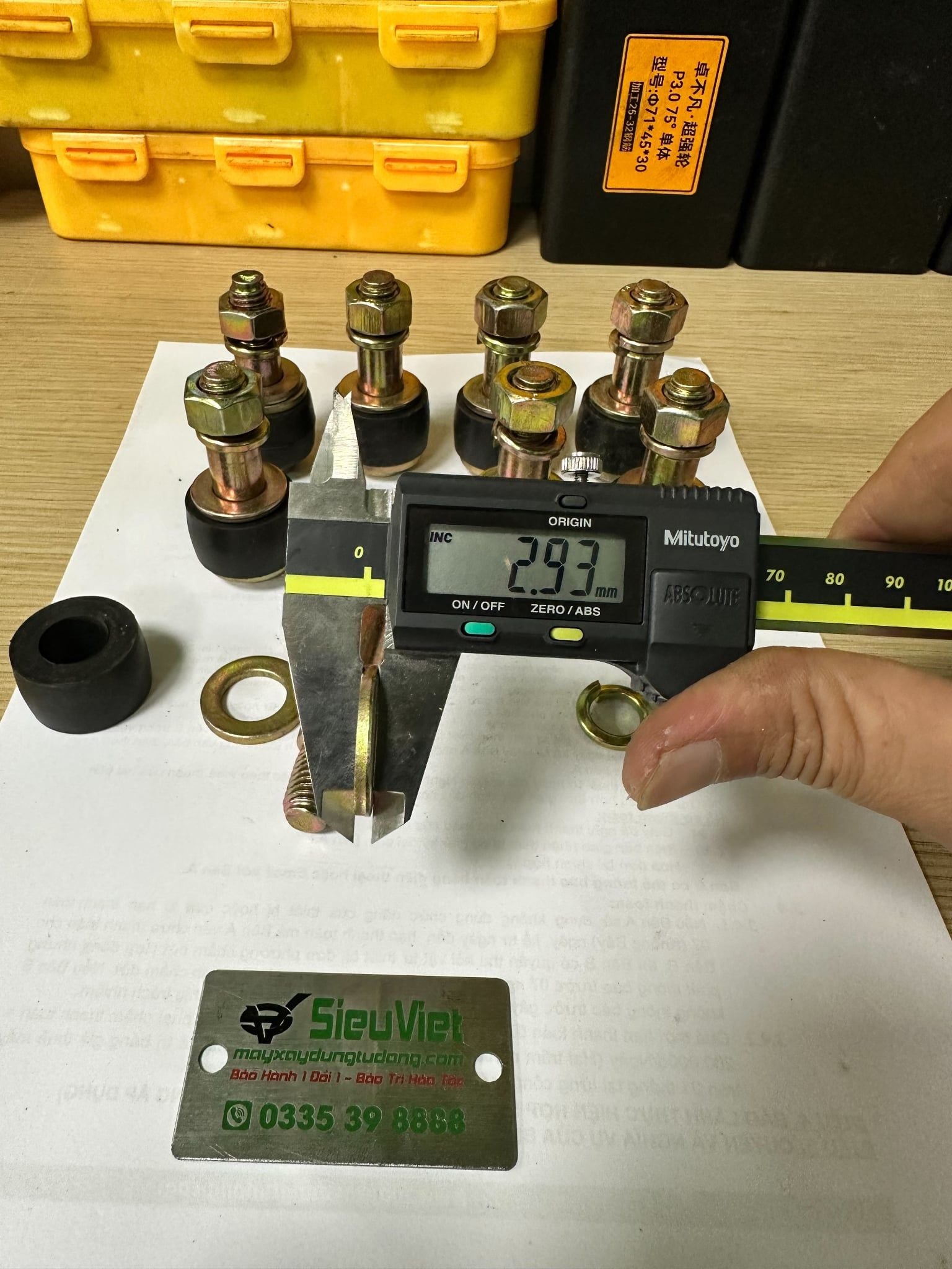 Ốc khớp nối trục hộp số và mô tơ vận thăng VTSV1000 (S)