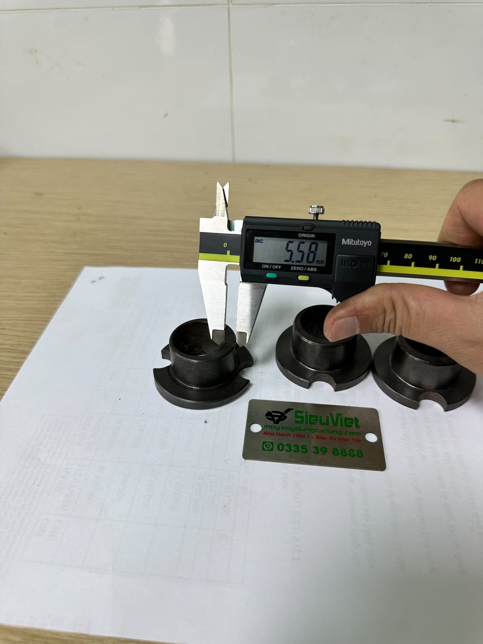 Long đền bạc căn, Lô lệch có số - Cốt ngắn lệch tâm máy tiện ren HGS (S)