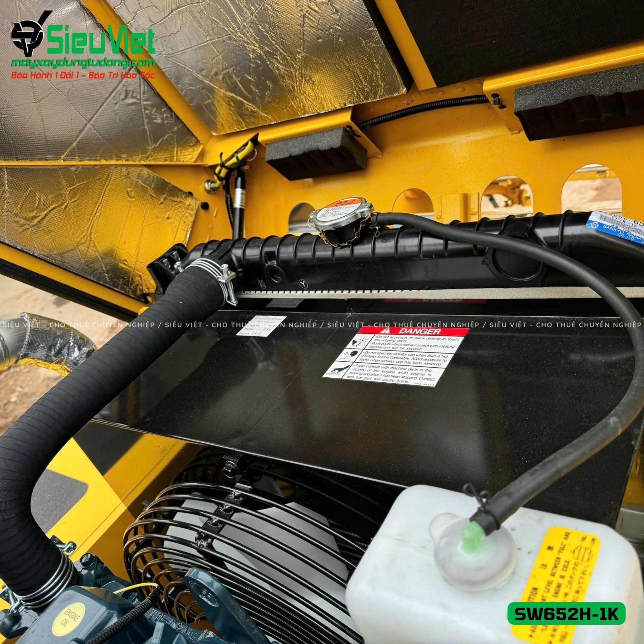 Xe lu rung nhỏ 8 tấn Sakai SW652H-1K Nhật Bản