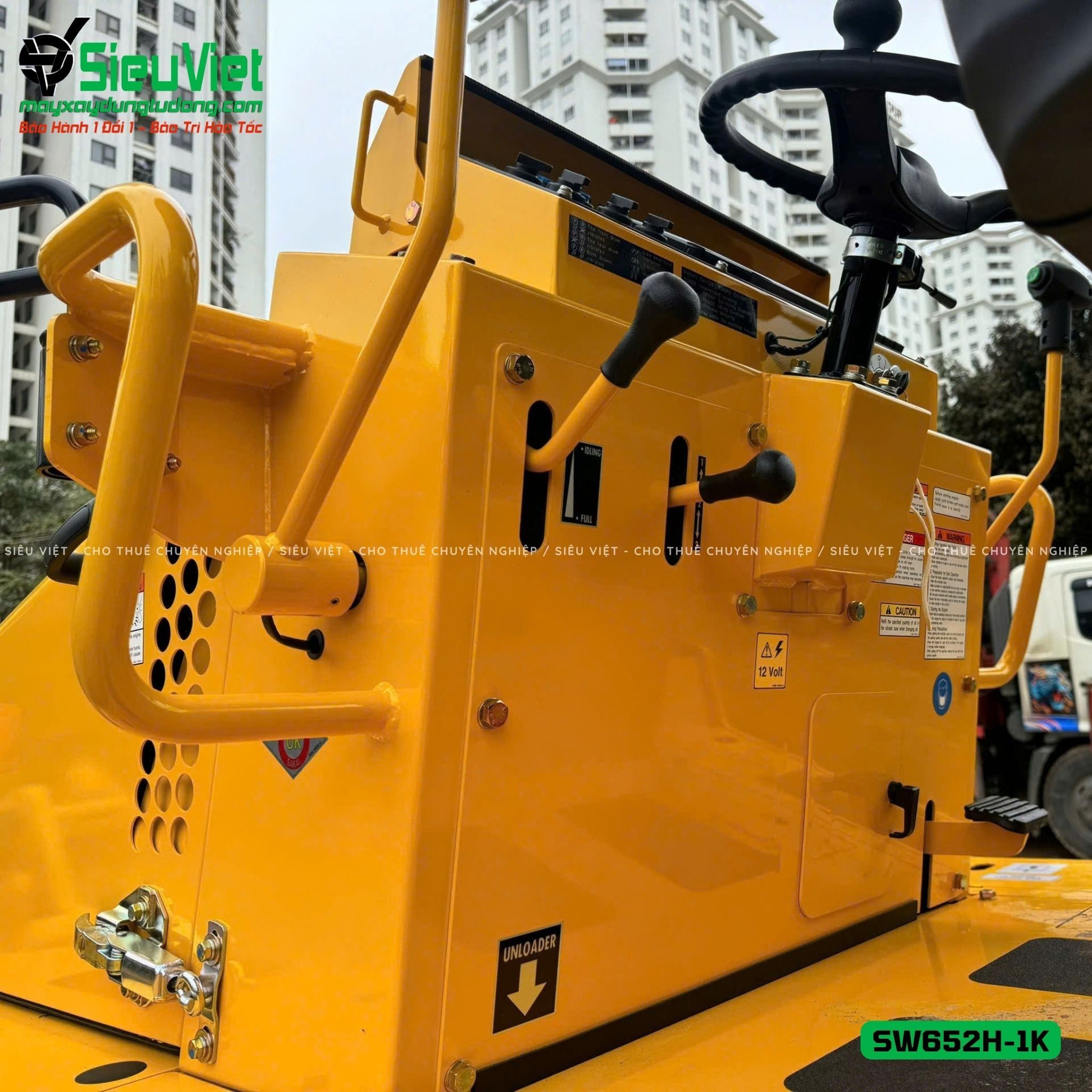 Xe lu rung nhỏ 8 tấn Sakai SW652H-1K Nhật Bản