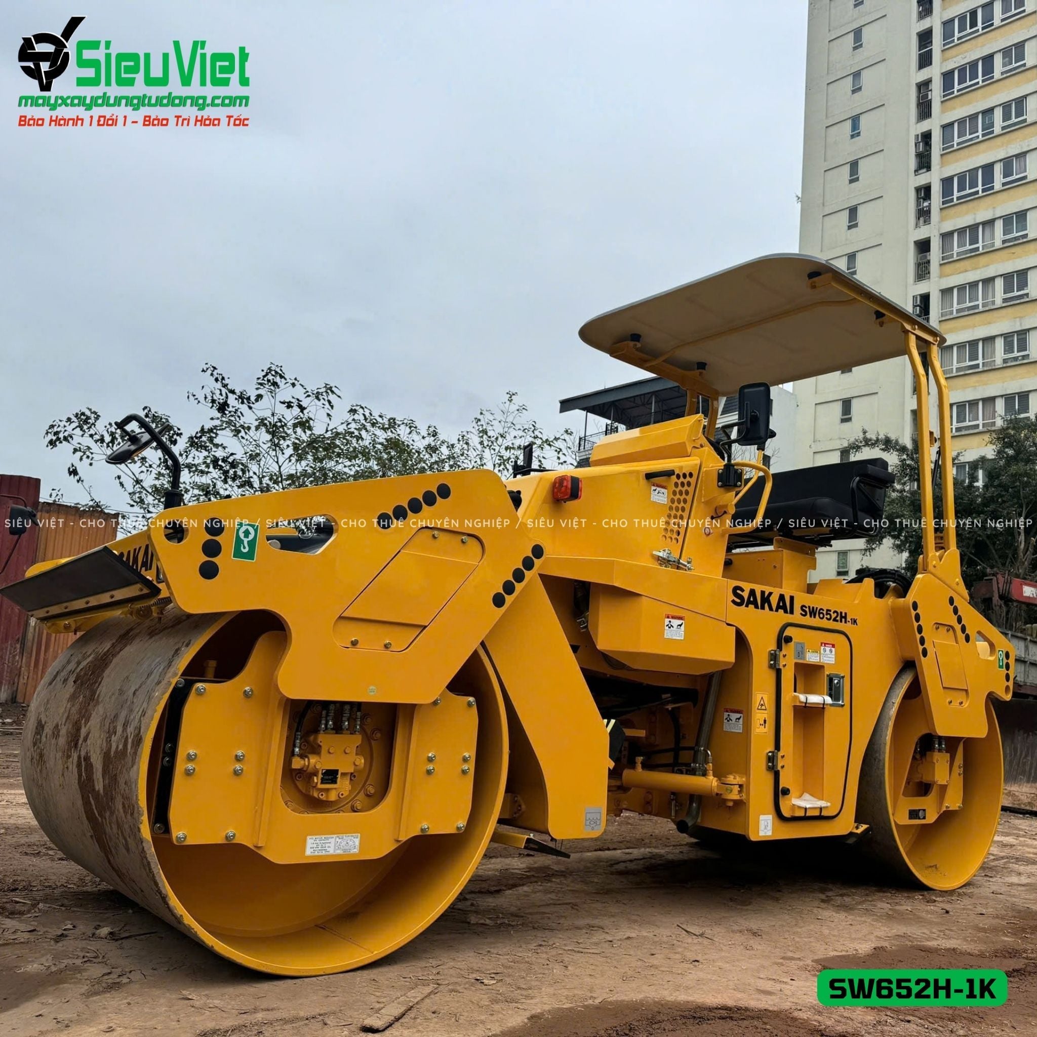 Xe lu rung nhỏ 8 tấn Sakai SW652H-1K Nhật Bản