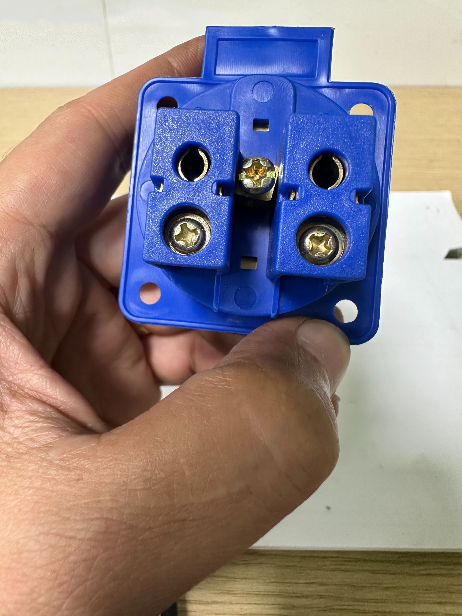 Chân Tròn - Ổ cắm bàn đạp máy uốn sắt - UD25, UD32, B16-B52 (S)