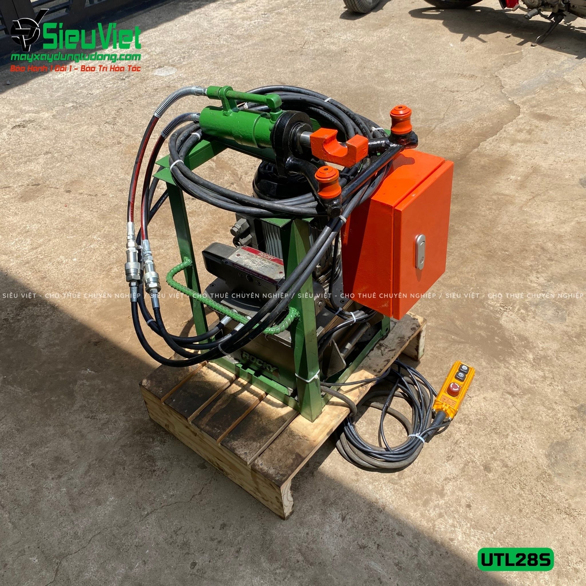 Thuê Tháng Máy uốn, sửa sắt cầm tay phi 25 UTL28S - Điện 220V, Dân dụng